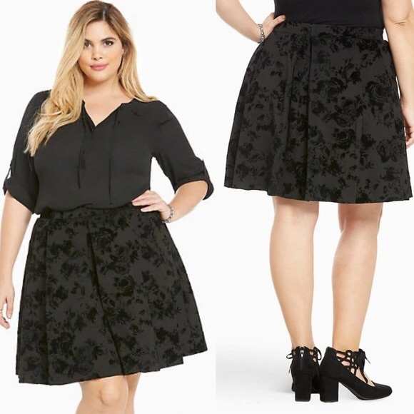 torrid Dresses & Skirts - Torrid Black Floral Skater Skirt